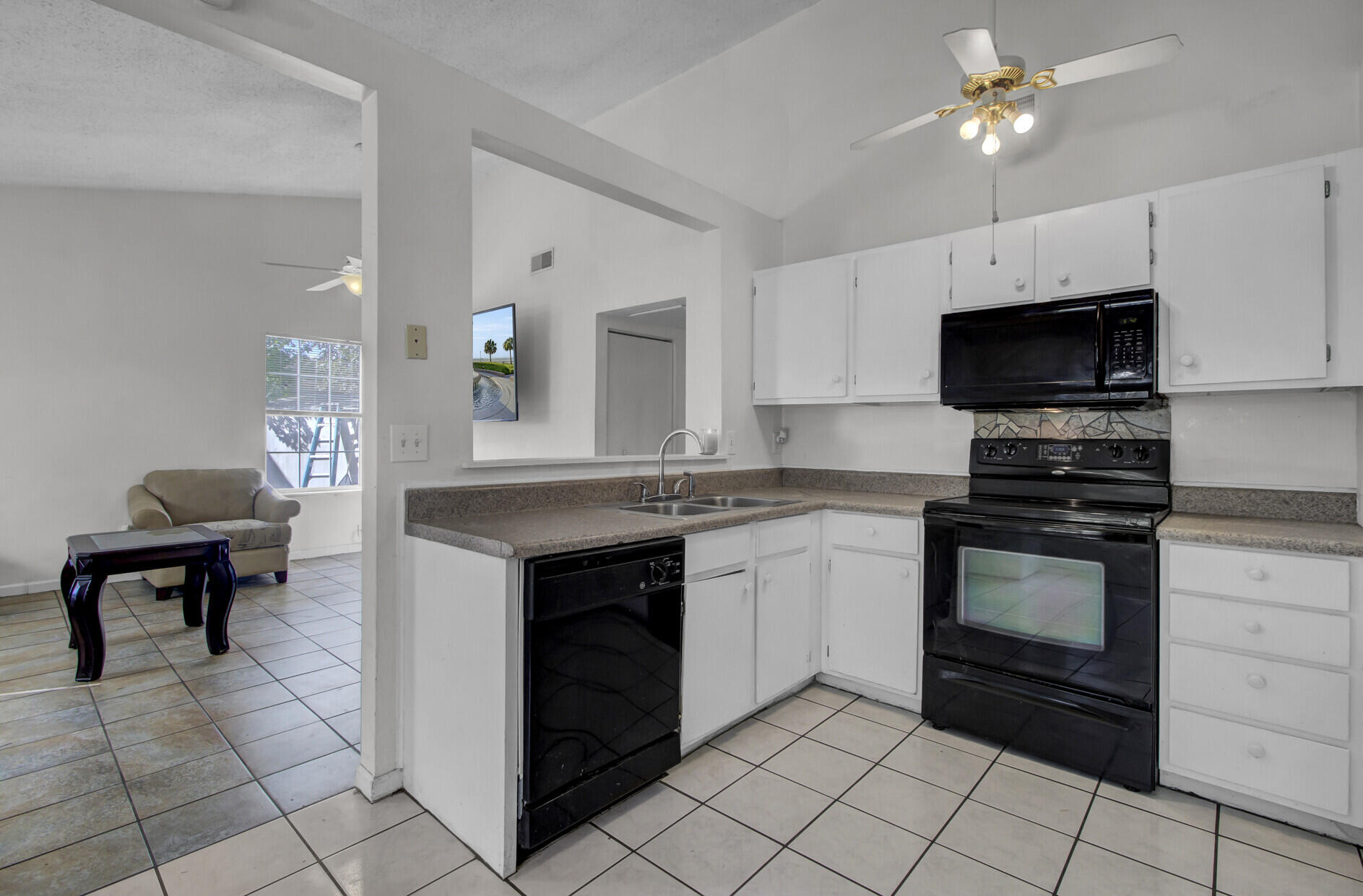 111 Tabby Creek Circle