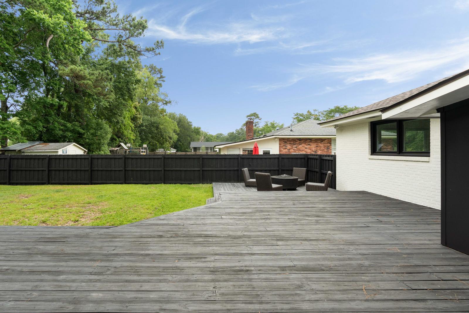 403 Wedgewood Street