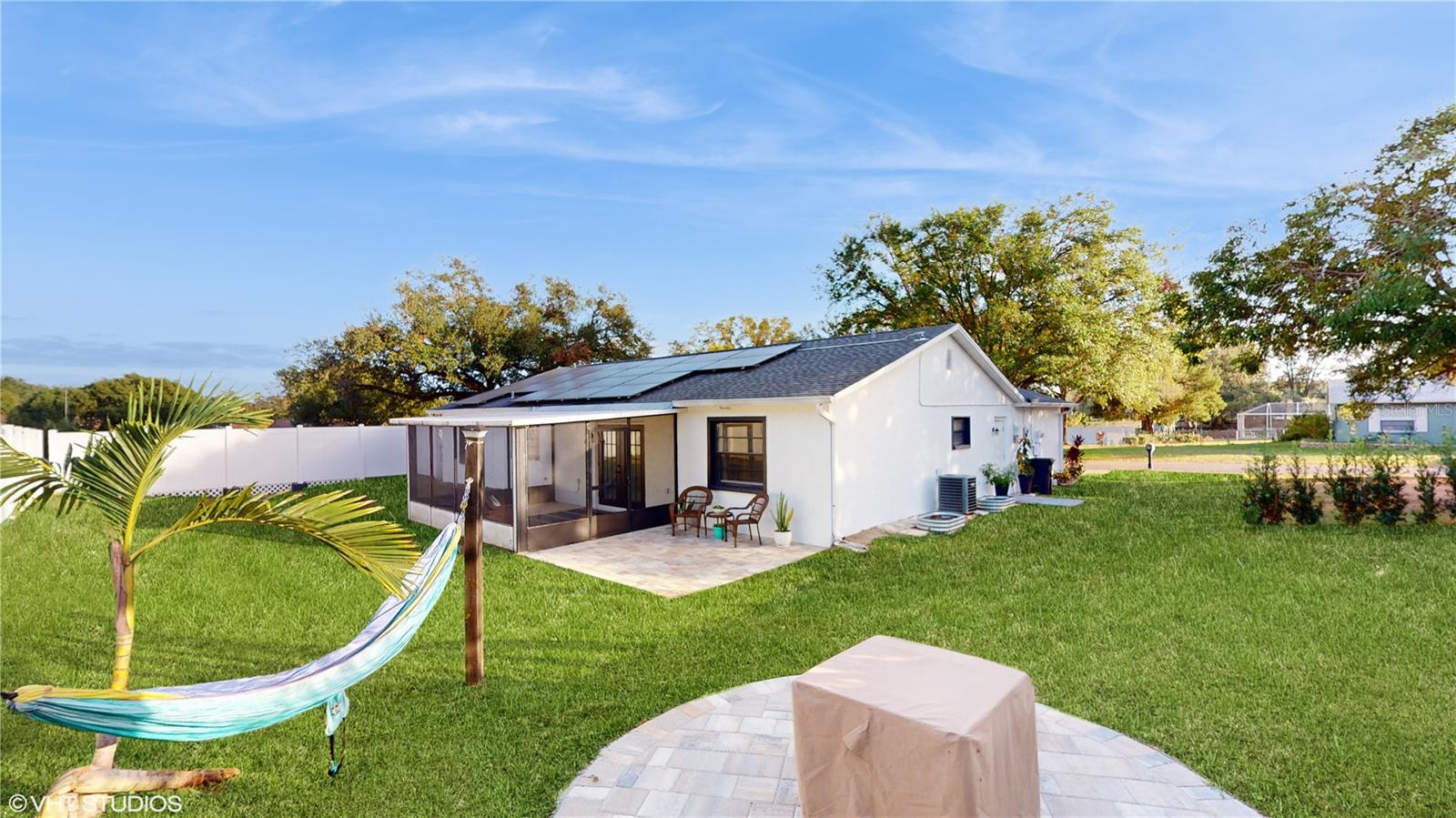 8443 SAINT GILES CT