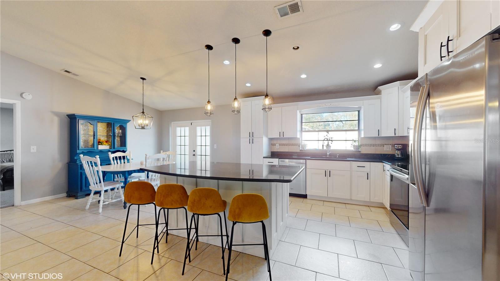 8443 SAINT GILES CT