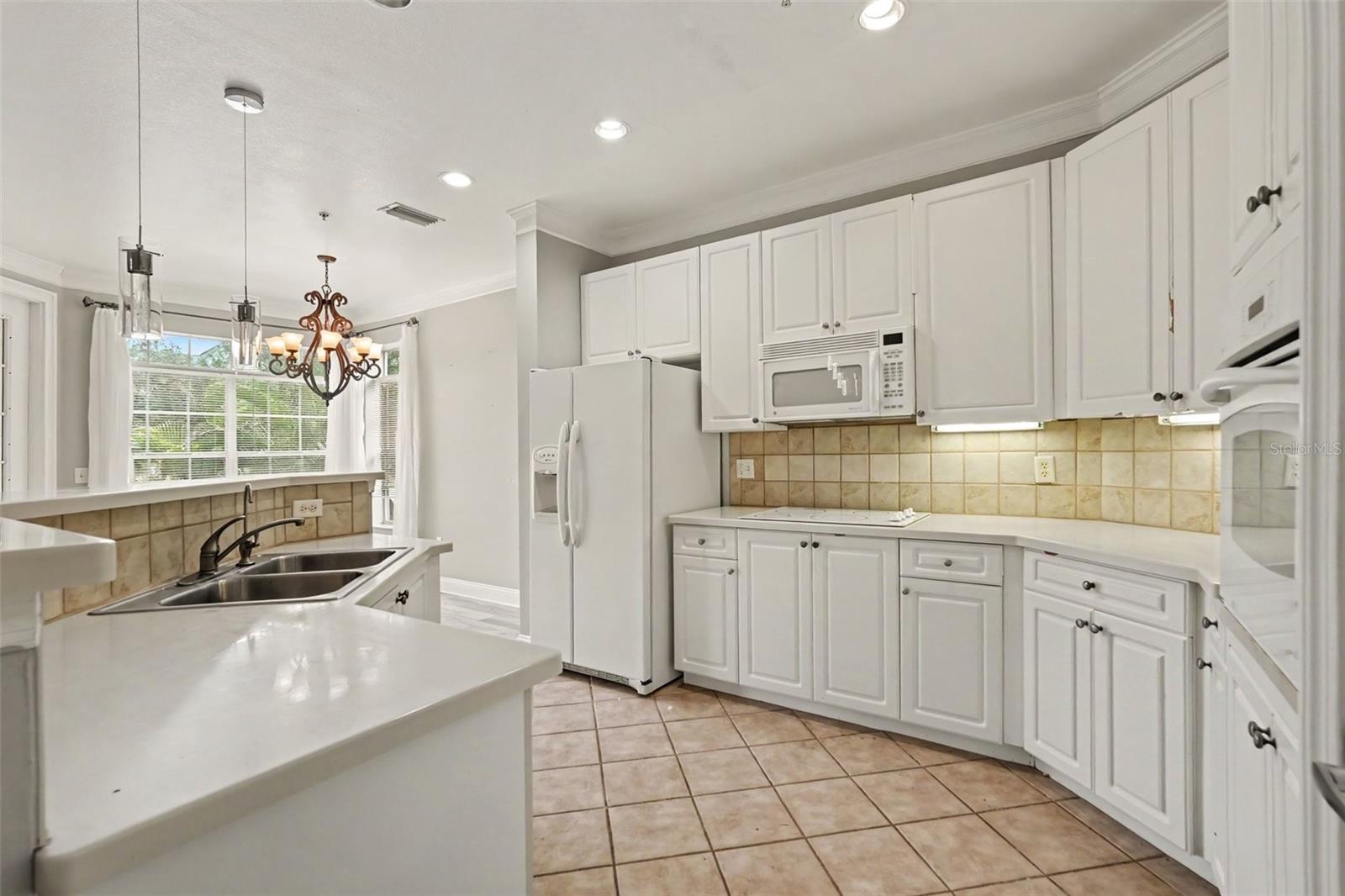 6301 SUNSET BAY CIR
