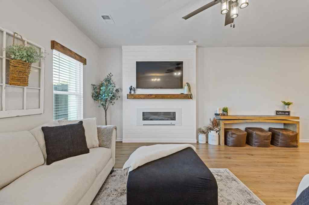 60 Huntley Trace