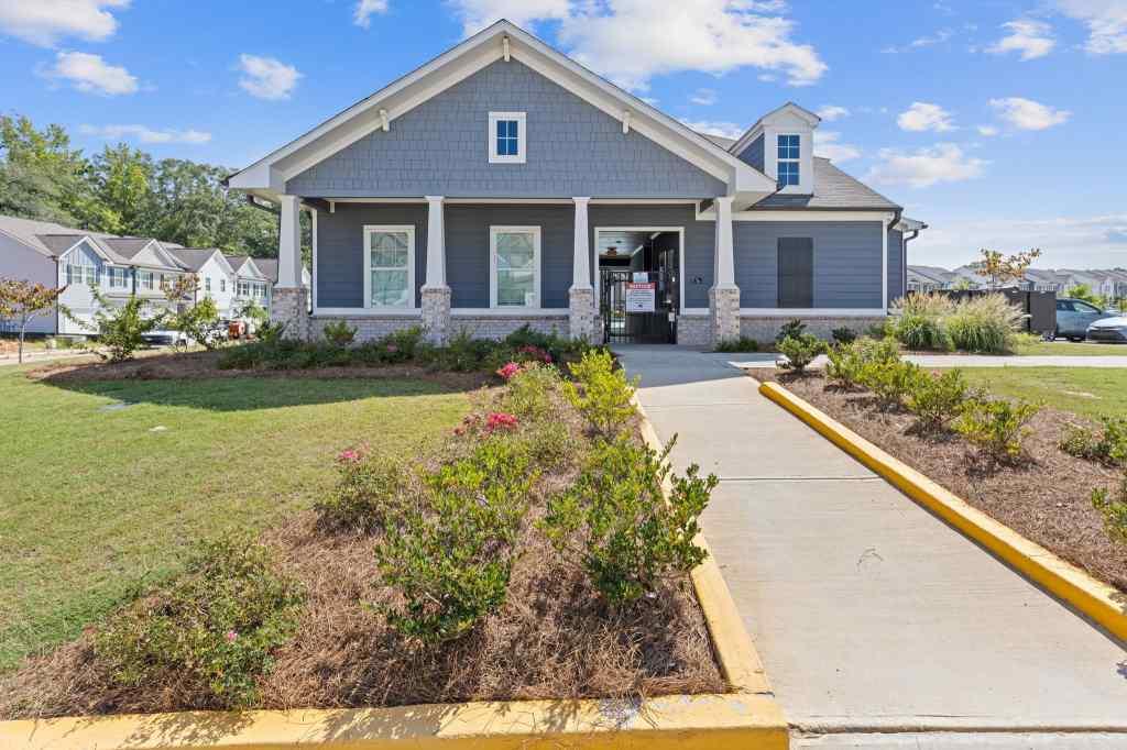 60 Huntley Trace