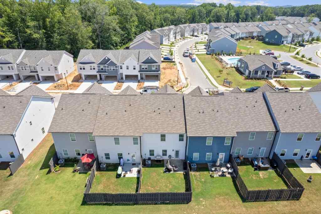 60 Huntley Trace