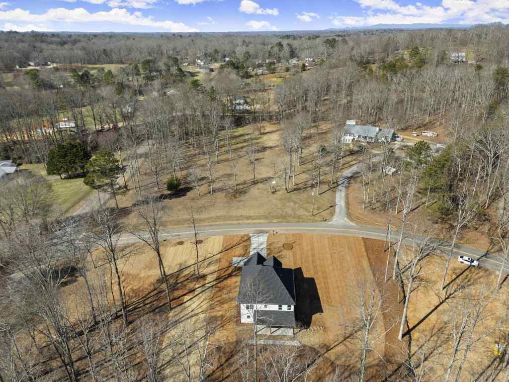 5129 Lee Road