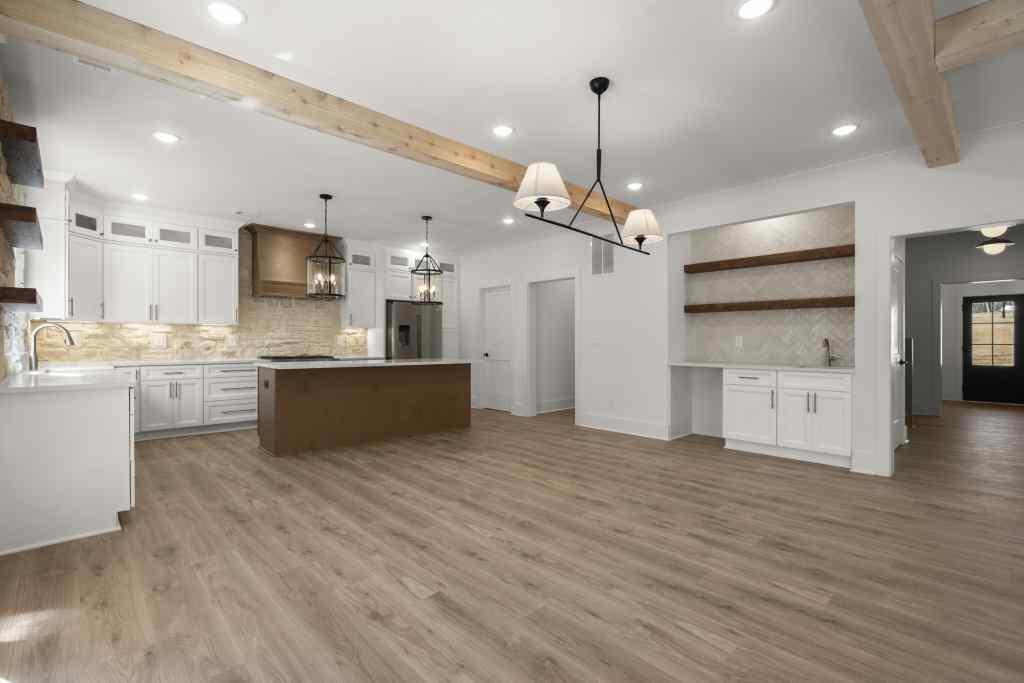 5129 Lee Road