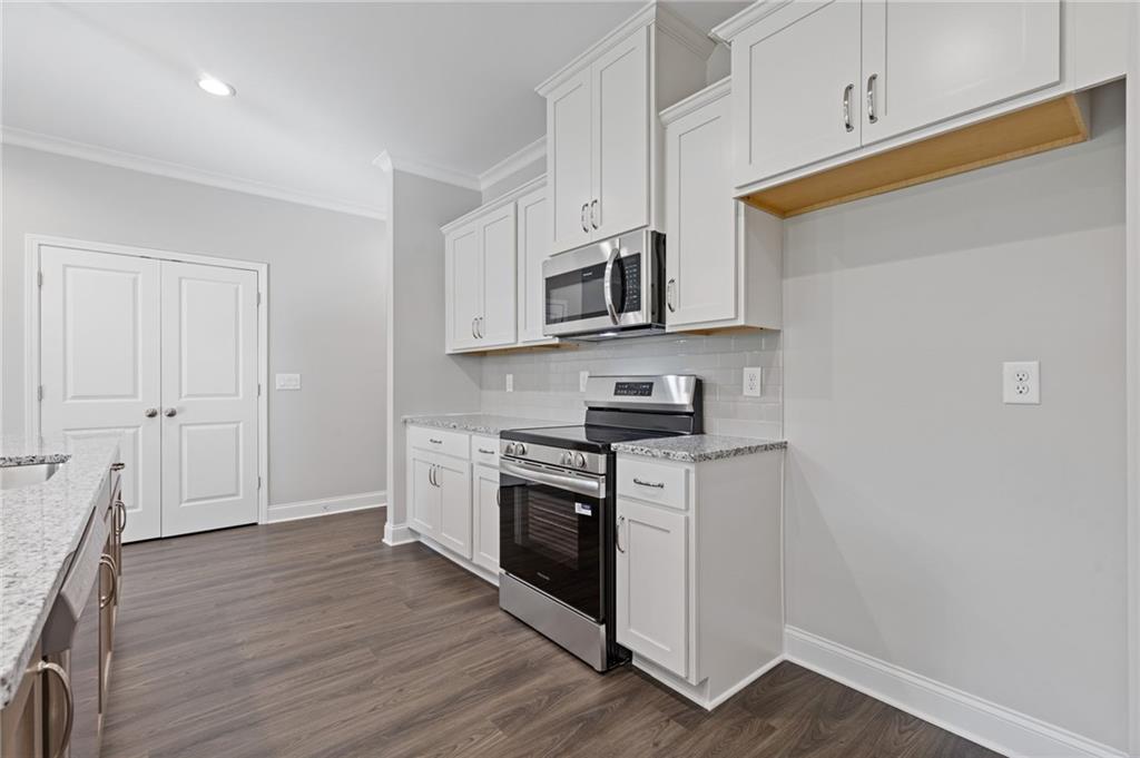 1904 William Glen Street