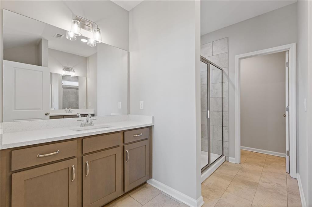 1904 William Glen Street