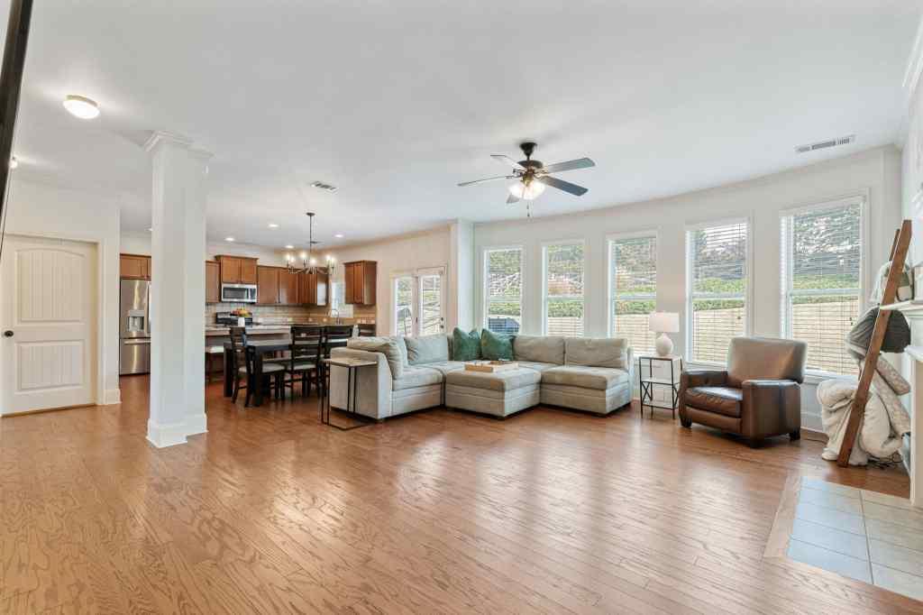 4845 Plainsman Circle