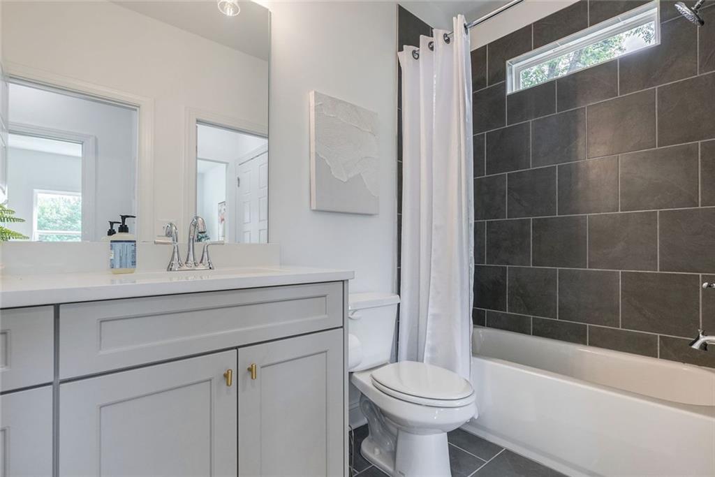 1025 Stonewood Field Road