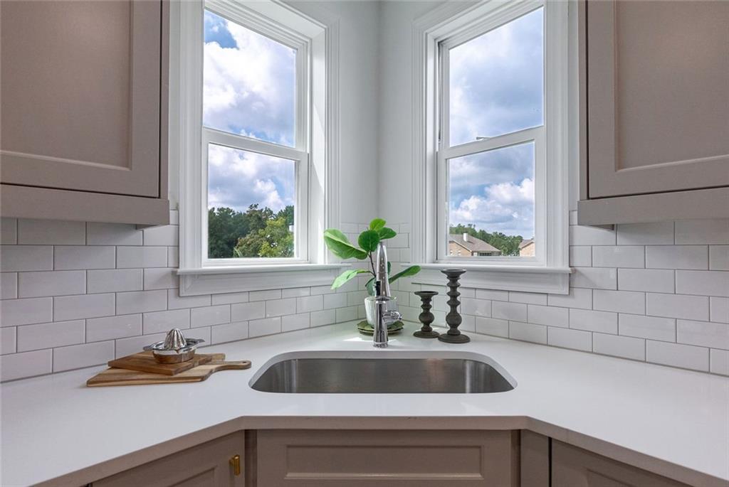 1025 Stonewood Field Road