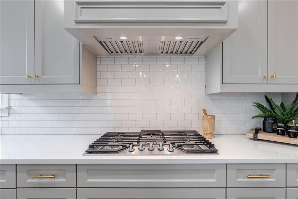 1025 Stonewood Field Road