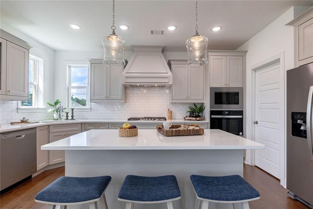 1025 Stonewood Field Road