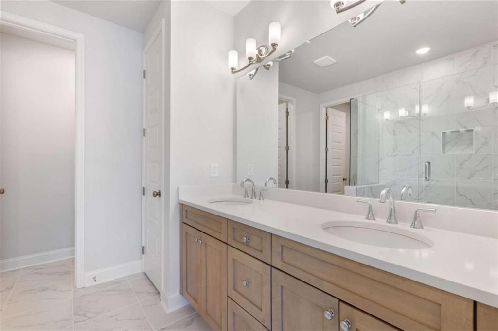 372 Summerville Lane