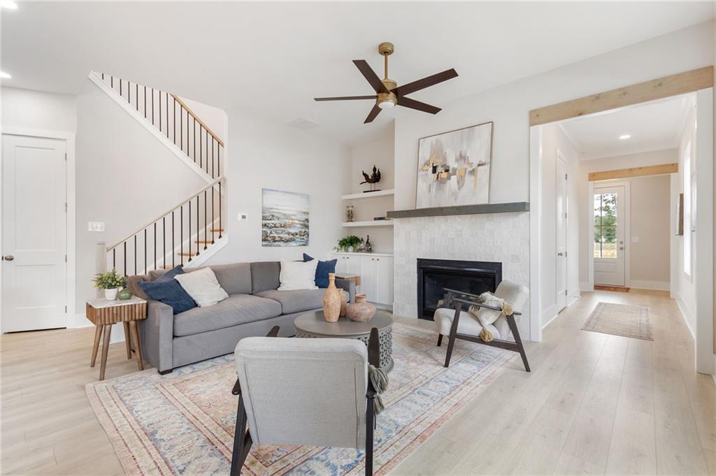372 Summerville Lane