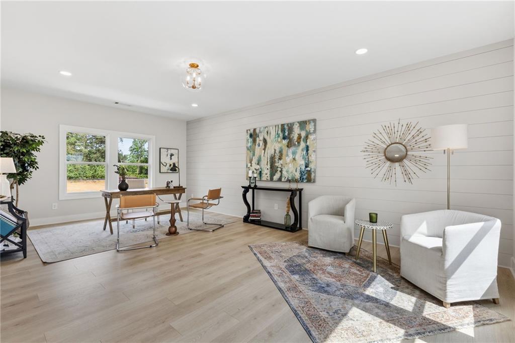 372 Summerville Lane