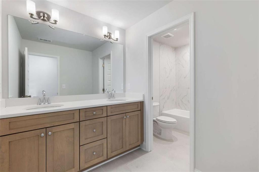 372 Summerville Lane