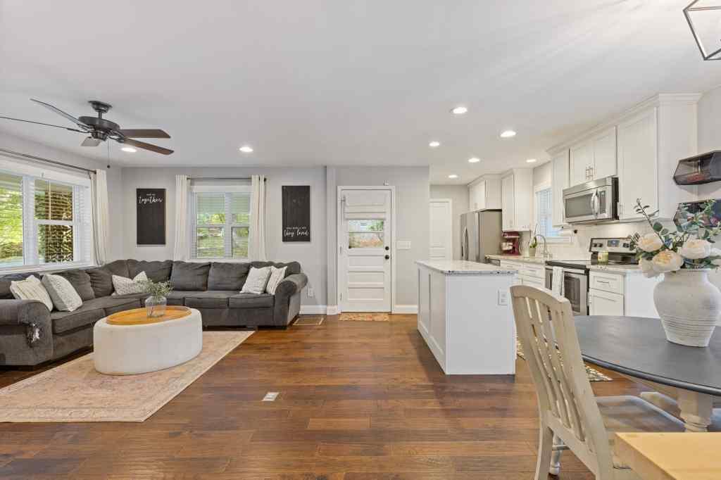 3649 Garden Boulevard