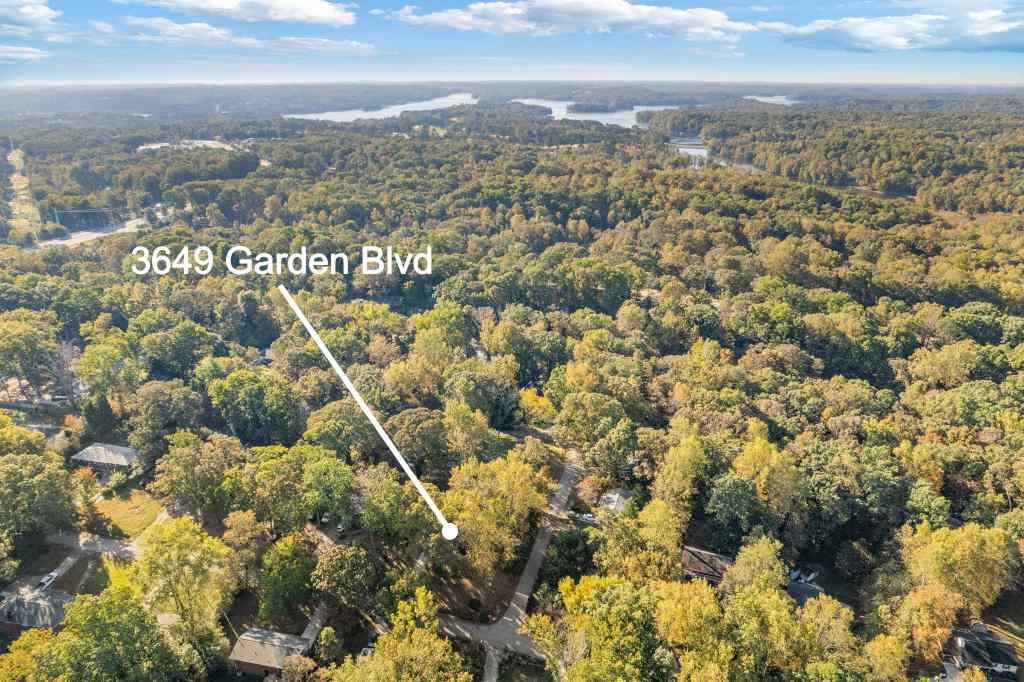 3649 Garden Boulevard