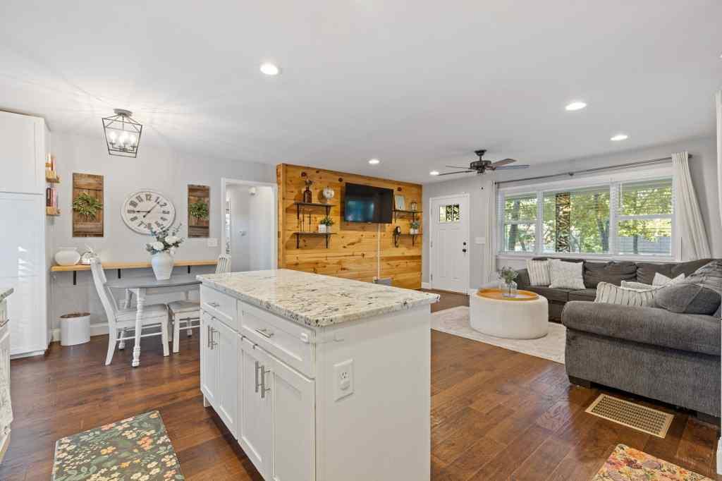 3649 Garden Boulevard