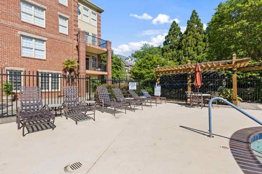 1735 Peachtree Street NE Unit 117