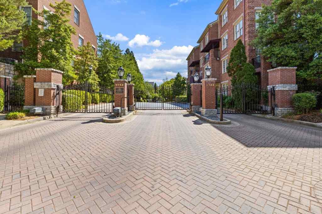 1735 Peachtree Street NE Unit 117