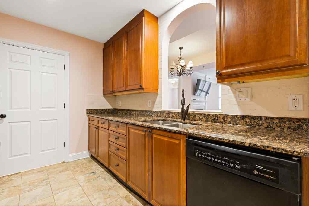 1735 Peachtree Street NE Unit 117