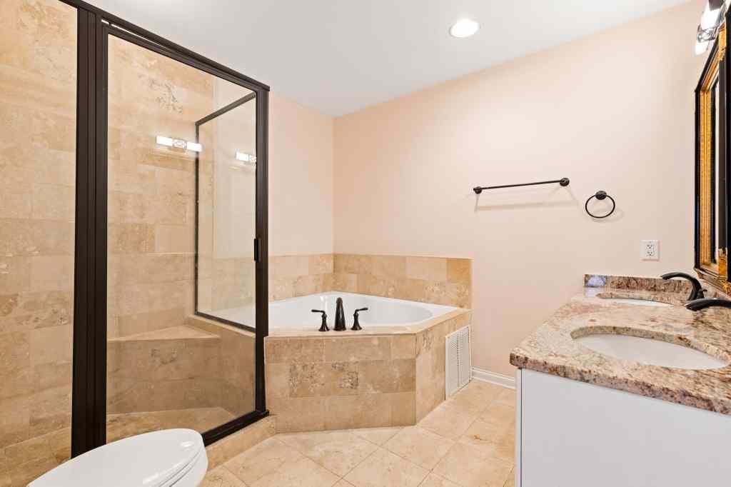 1735 Peachtree Street NE Unit 117