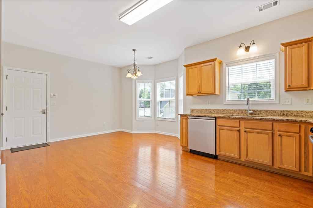 1570 Brooks Pointe Circle