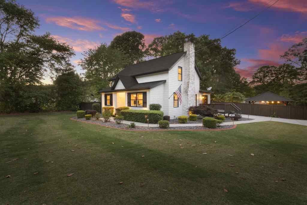 2504 Braselton Highway