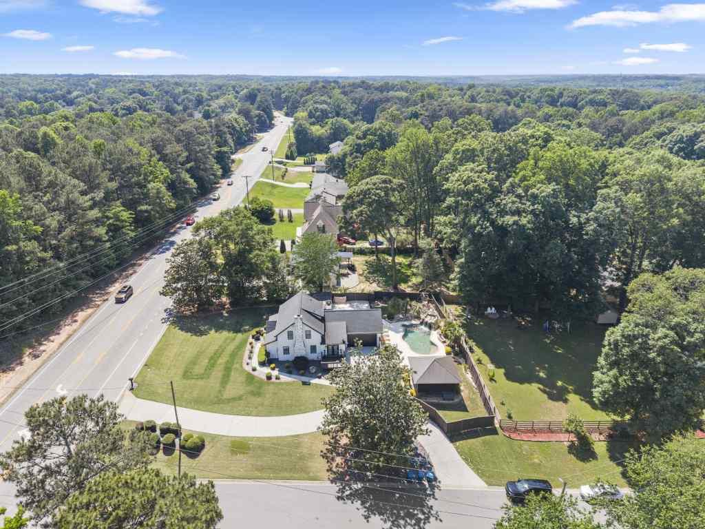 2504 Braselton Highway