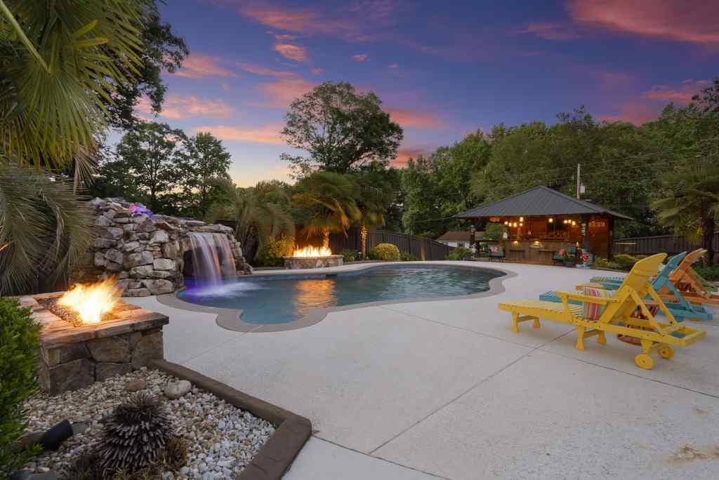 2504 Braselton Highway
