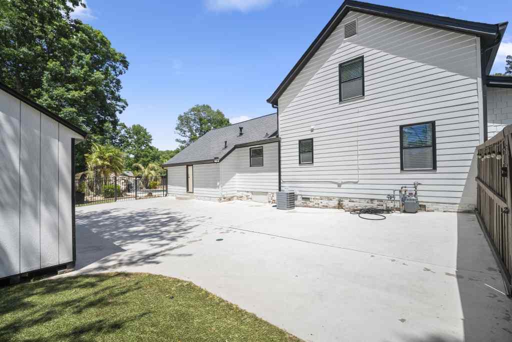 2504 Braselton Highway