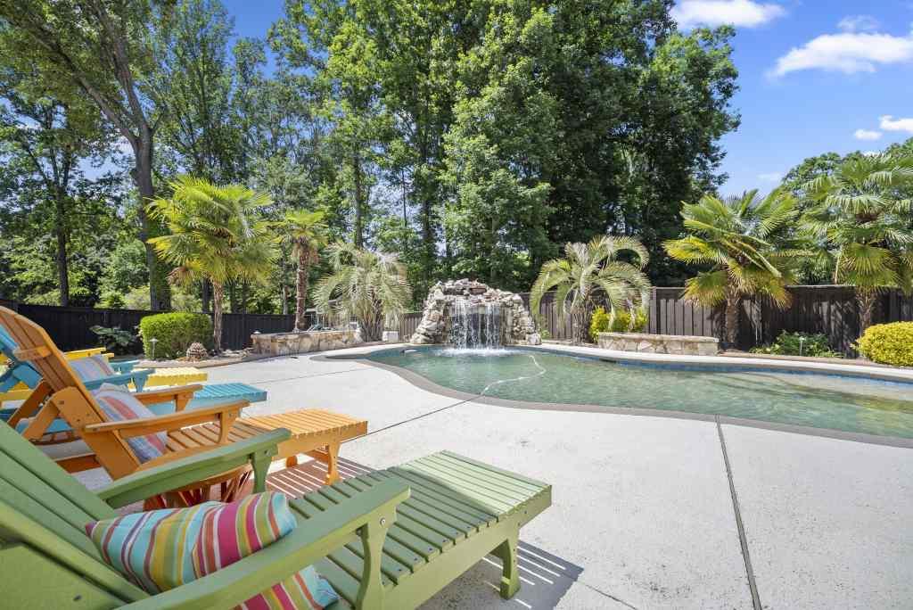2504 Braselton Highway