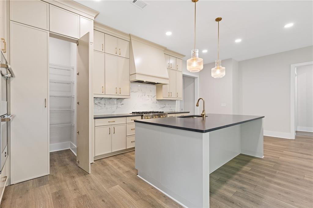 2770 Stoney Brooke Lane