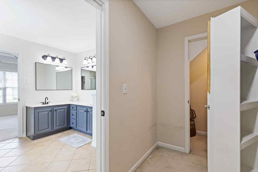 360 Finch Way