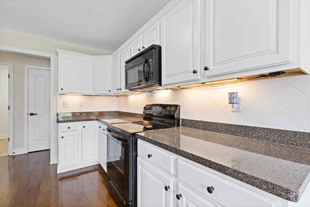 360 Finch Way
