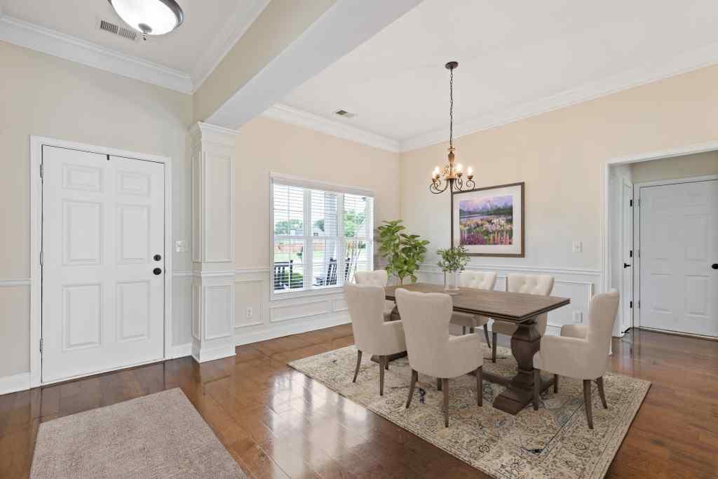 360 Finch Way