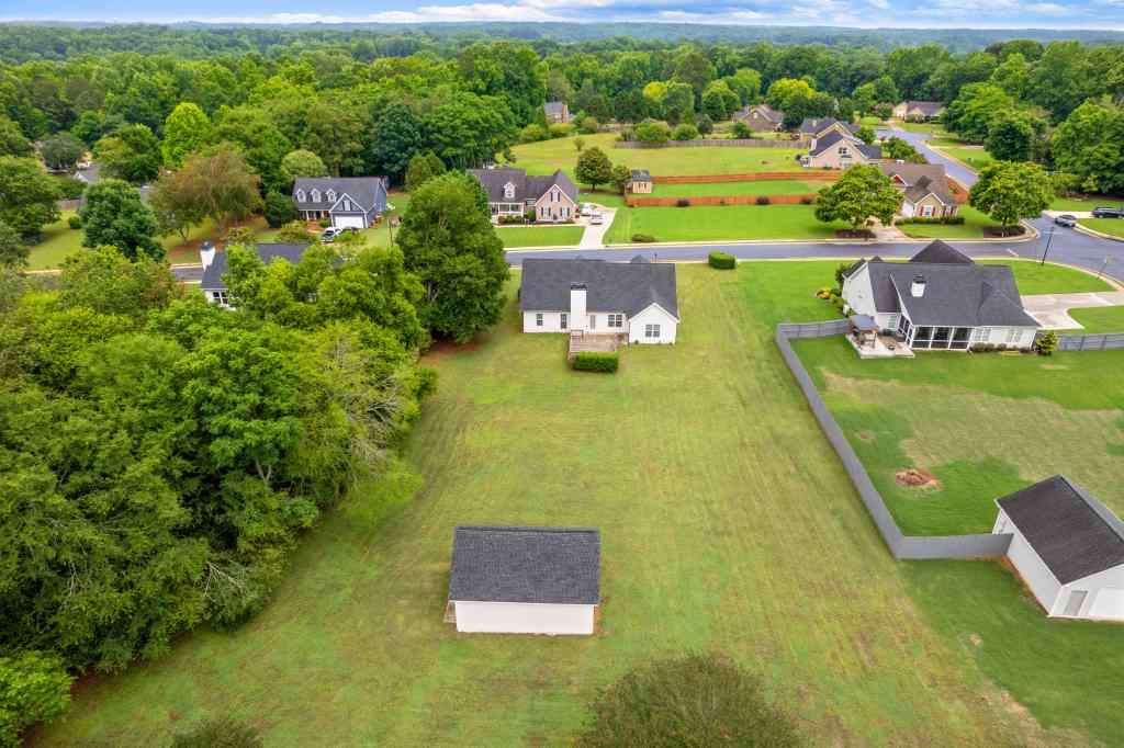 360 Finch Way