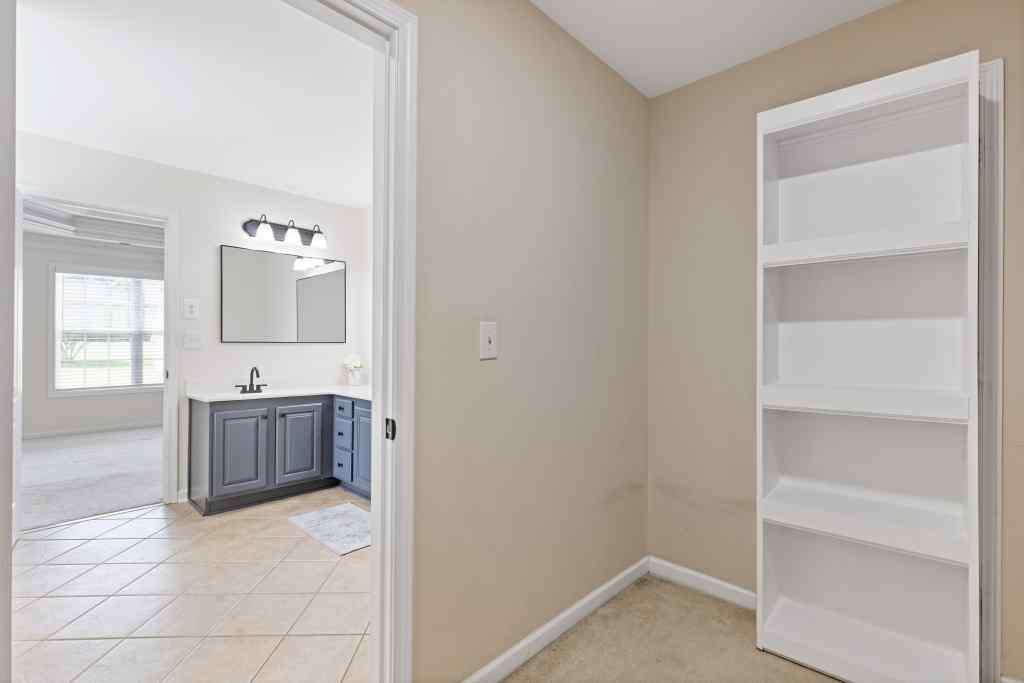 360 Finch Way