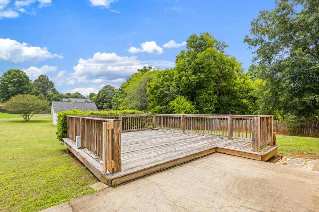 360 Finch Way