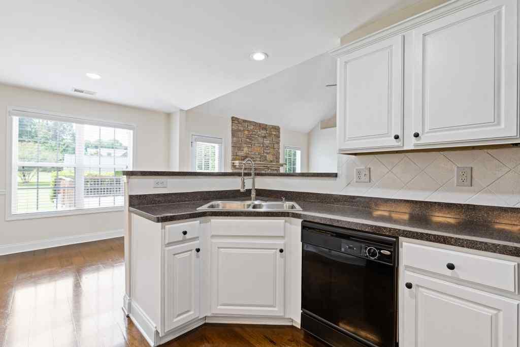 360 Finch Way