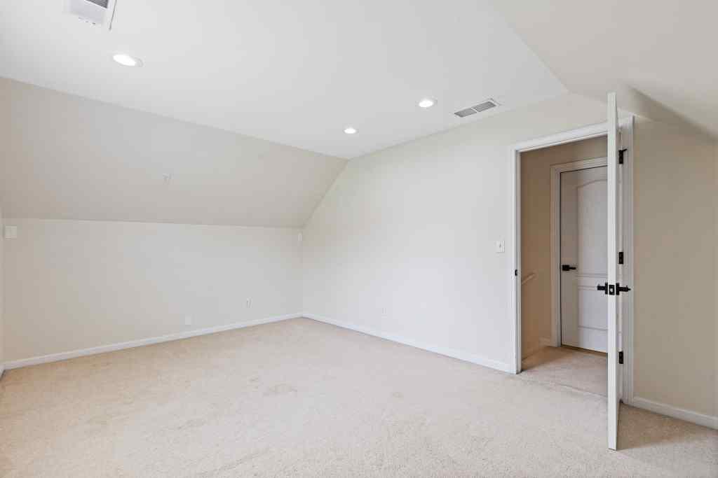 360 Finch Way