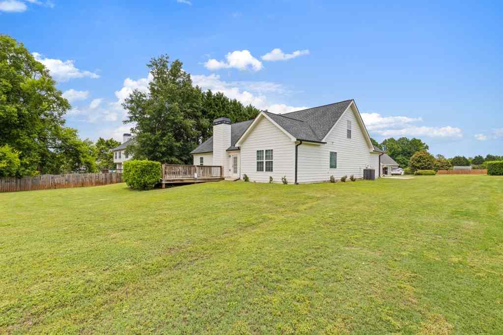 360 Finch Way