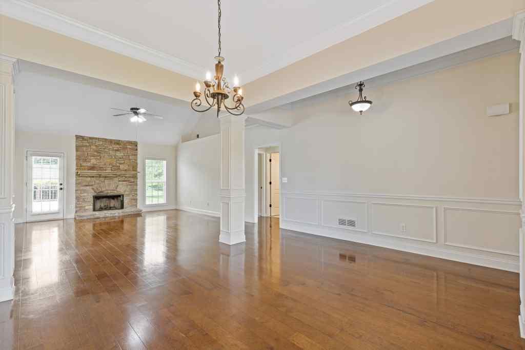 360 Finch Way
