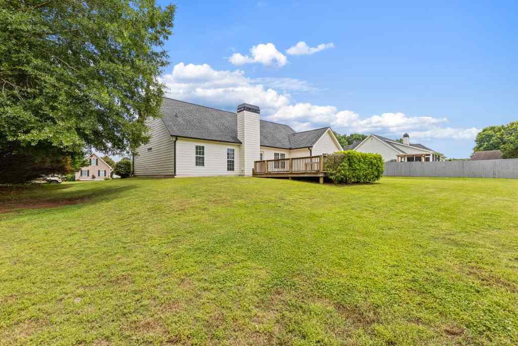 360 Finch Way