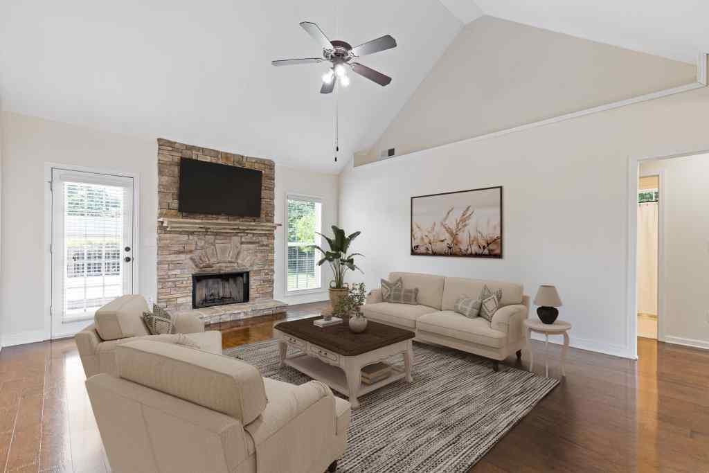 360 Finch Way