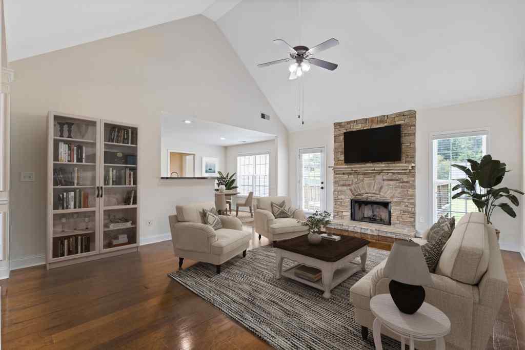 360 Finch Way