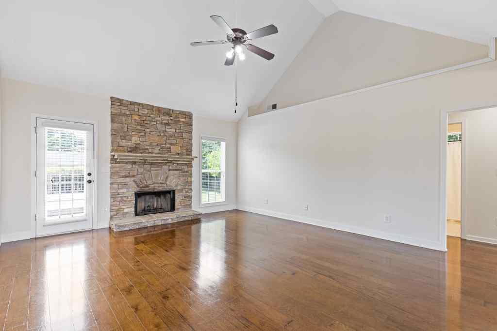 360 Finch Way