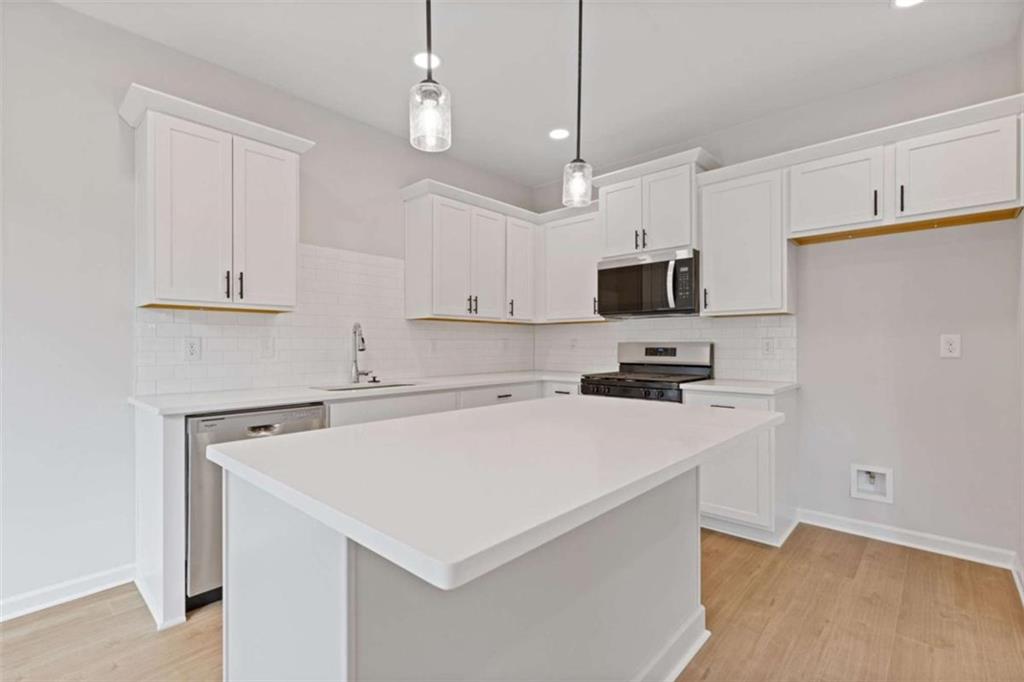 379 Summerville Lane Unit 12